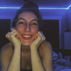 Meet your Posher, Hailey